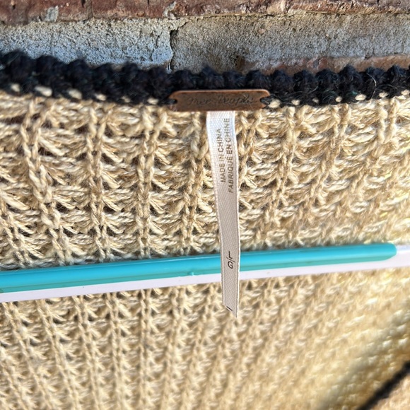 FREE PEOPLE Ladies L Chunky Knit Colorblock Lake Tahoe Cardigan Sweater - Picture 5 of 9